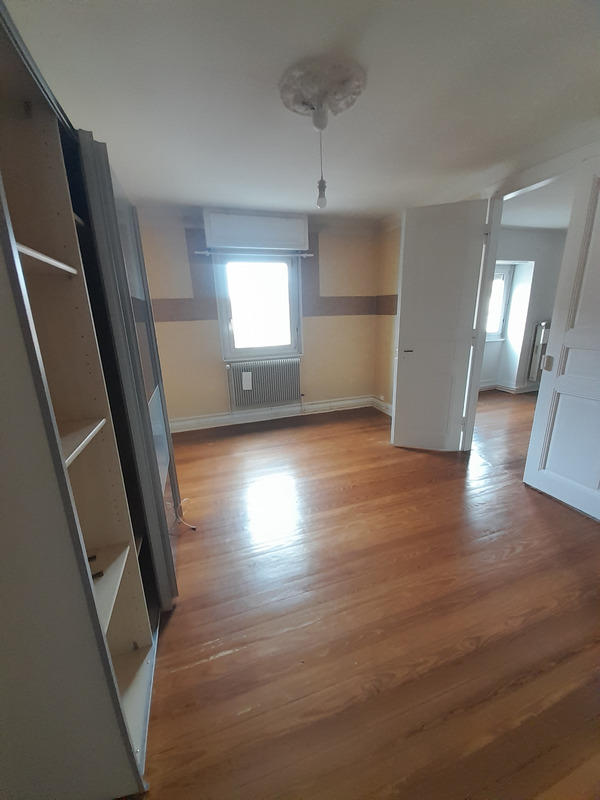 Appartement ancien - 99 m² - 4 pièces