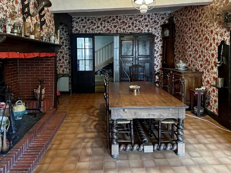 Maison de village - 380 m² - 15 pièces