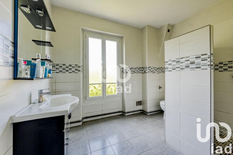 Maison - 162 m² - 7 pièces