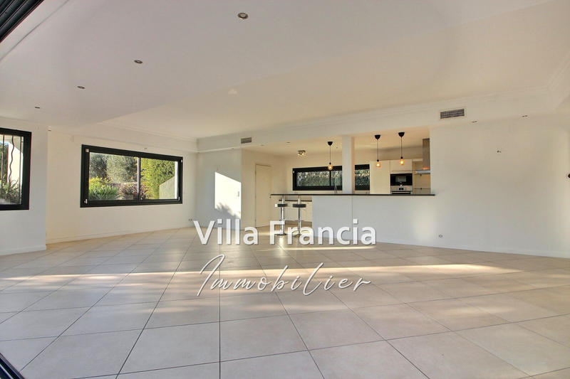 Villa - 163 m² - 4 pièces