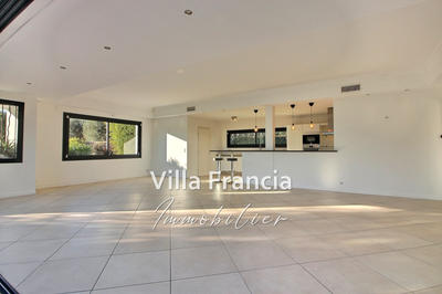 Villa - 163 m² - 4 pièces