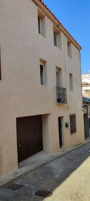 Maison - 260 m² - 8 pièces