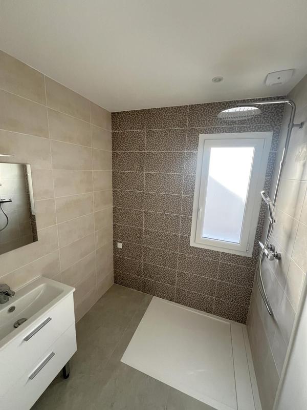 Maison - 121 m² - 5 pièces