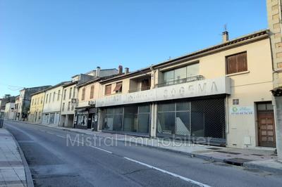 Local commercial - 652 m²