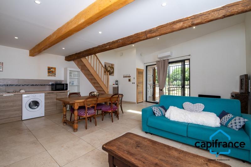 Propriété - 621 m² - 12 pièces