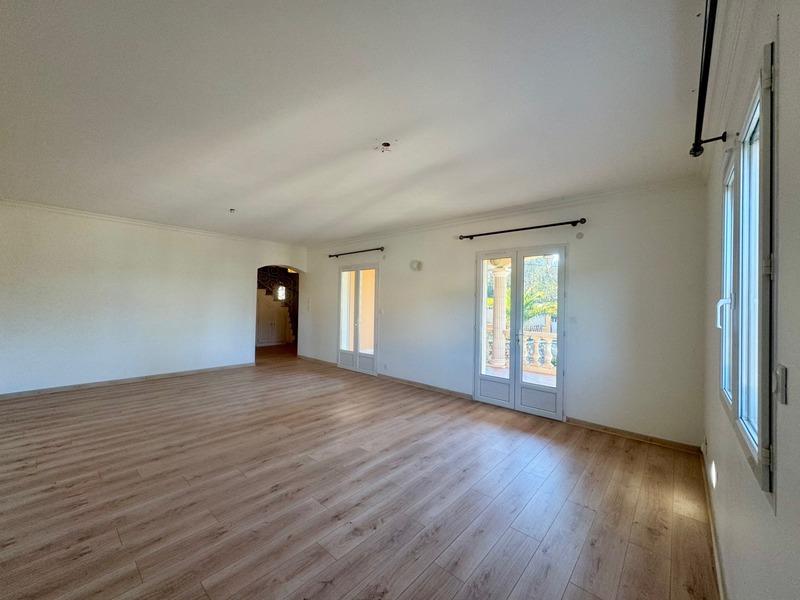 Maison - 136 m² - 6 pièces