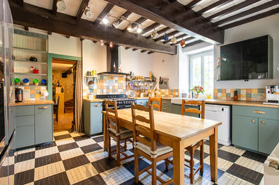 Maison - 255 m² - 10 pièces