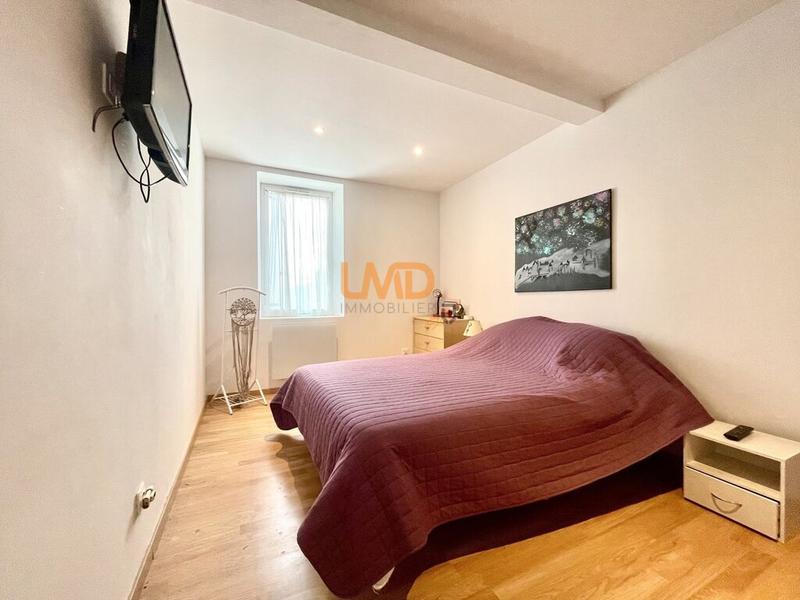 Maison - 177 m² - 7 pièces