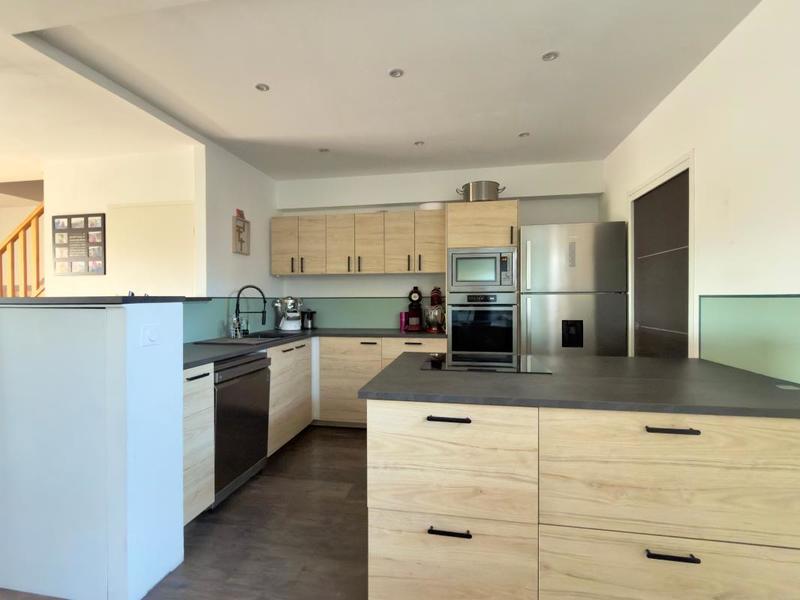 Maison - 95 m² - 4 pièces