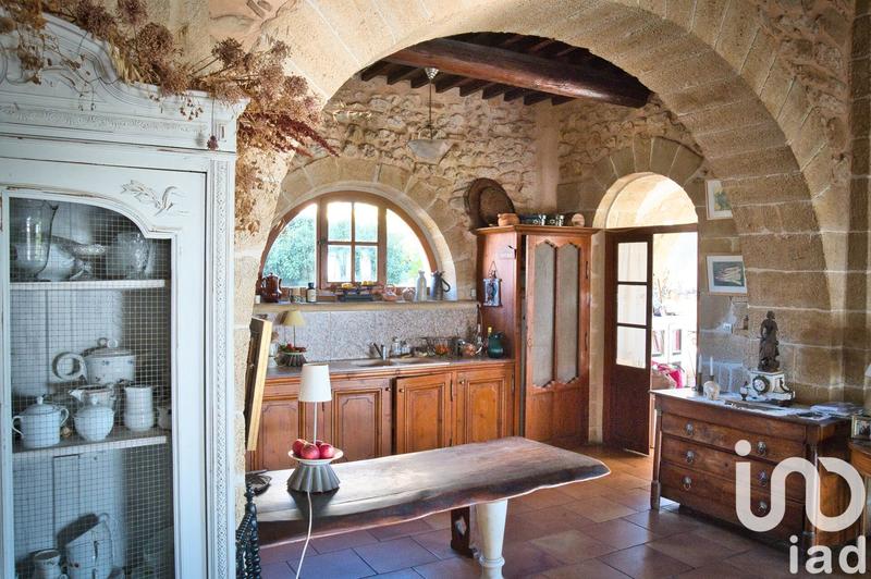 Maison - 263 m² - 10 pièces