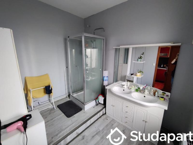 Chambre - 12 m² - 1 pièce