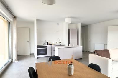 Appartement - 90 m² - 4 pièces