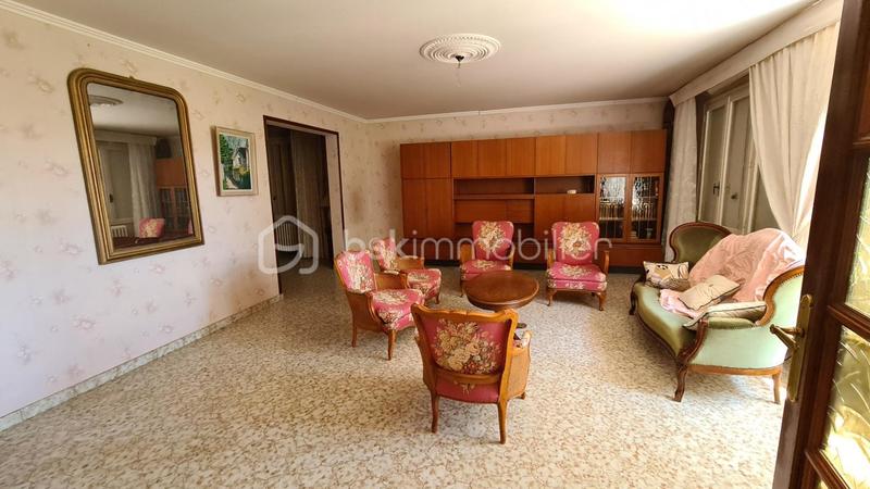 Villa - 237 m² - 7 pièces