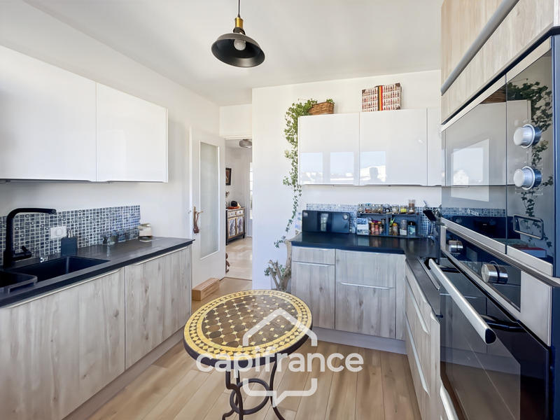 Appartement bourgeois - 103 m² - 4 pièces