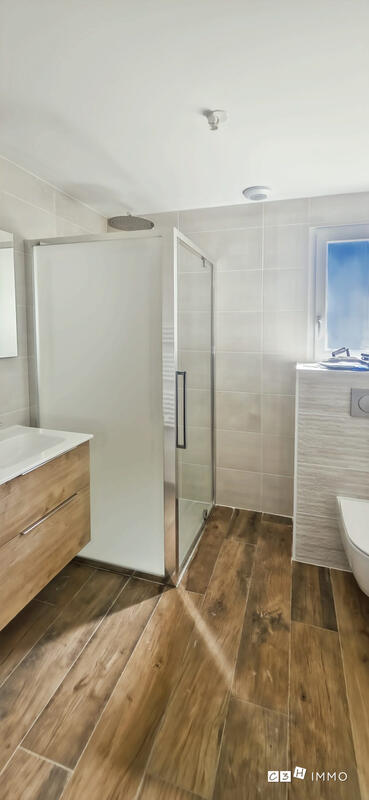 Maison - 98 m² - 4 pièces