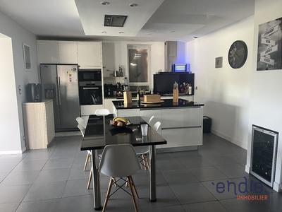 Maison - 118 m² - 3 pièces