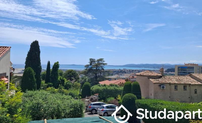 Chambre - 17 m² - 1 pièce