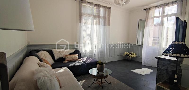 Demeure - 146 m² - 7 pièces