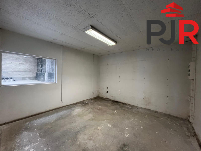 Local d'activités - 210 m²