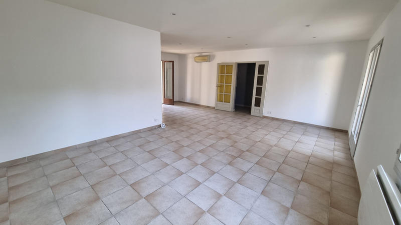 Maison - 121 m² - 6 pièces