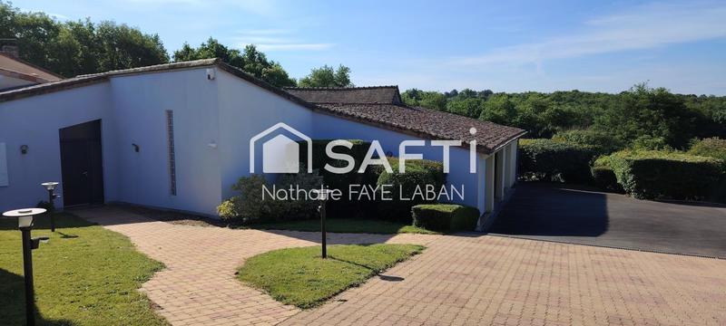 Maison - 250 m² - 8 pièces