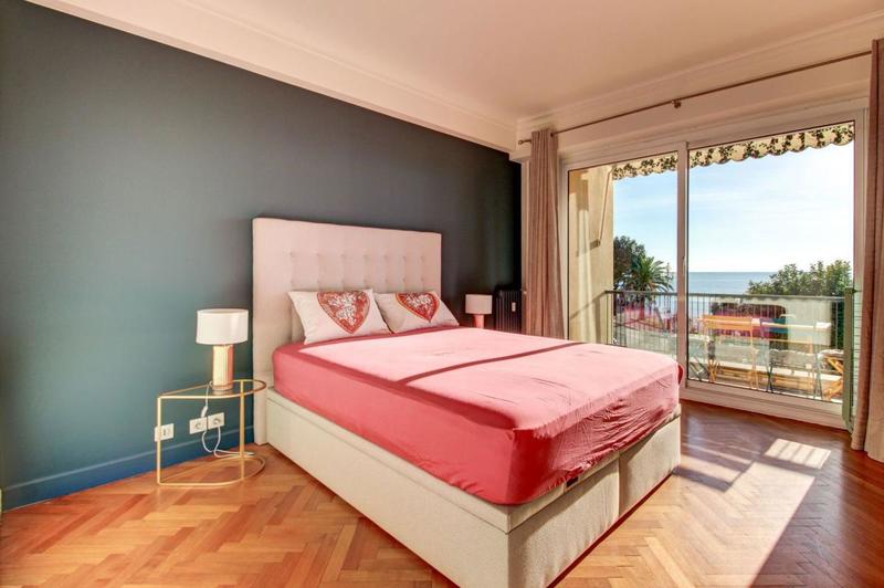 Appartement - 90 m² - 3 pièces