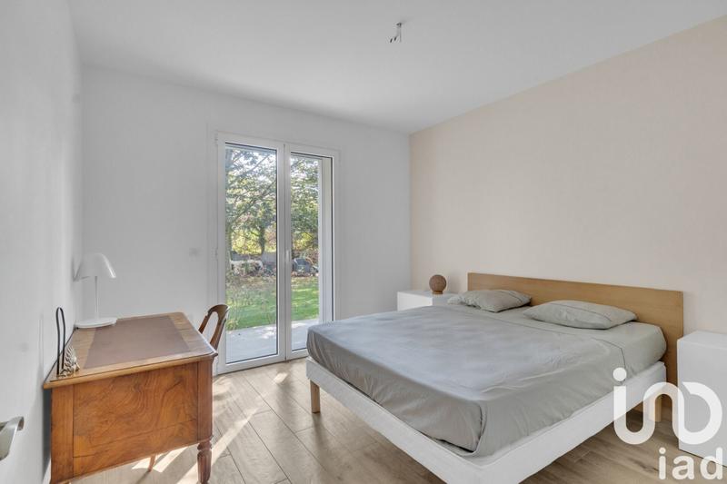 Maison - 285 m² - 9 pièces