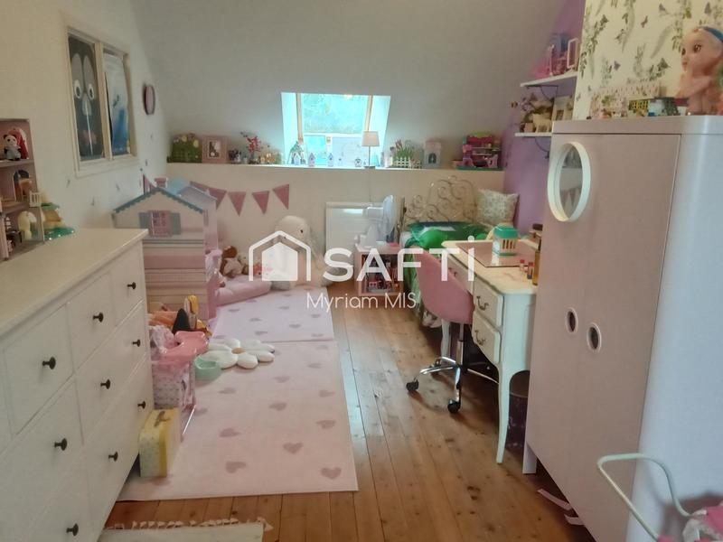 Maison - 200 m² - 6 pièces