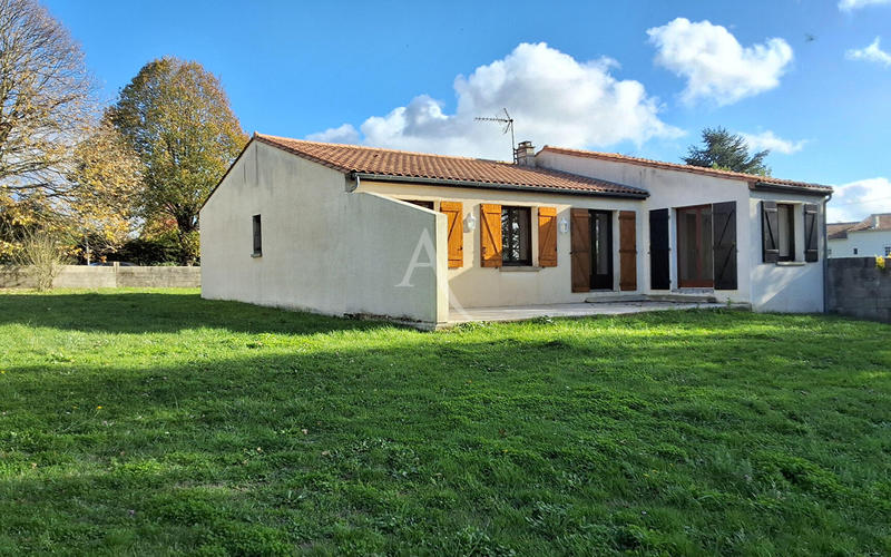 Maison - 94 m² - 4 pièces