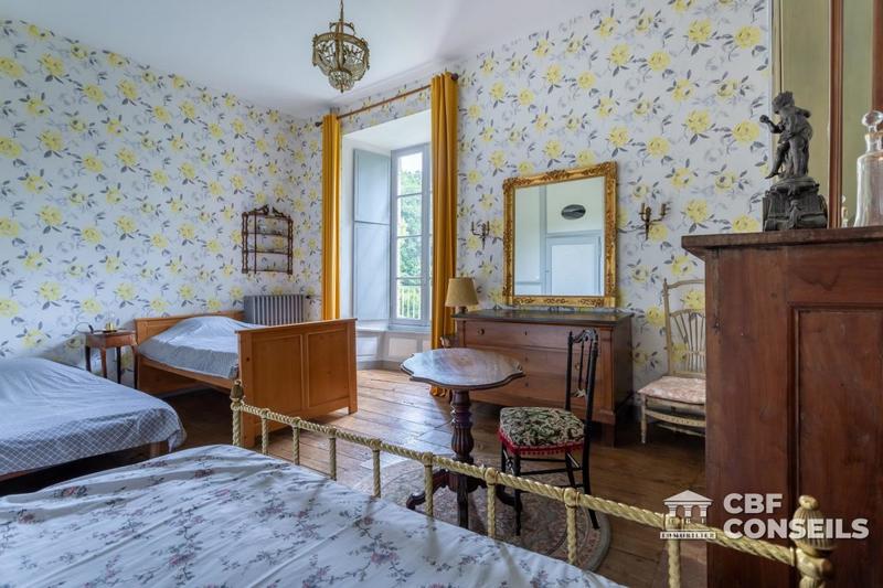 Château - 560 m² - 15 pièces