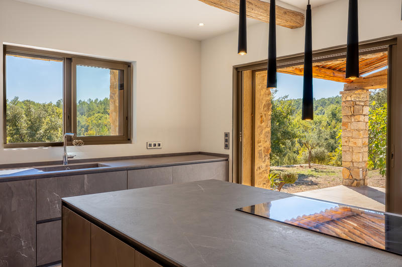 Bastide - 324 m² - 9 pièces