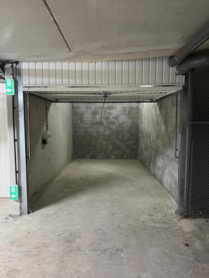 Parking / Garage - 13 m²
