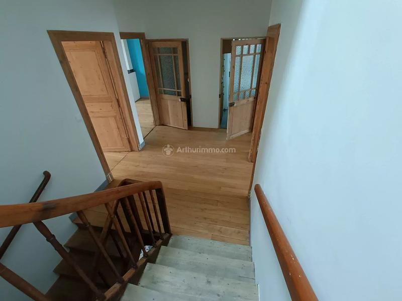 Maison - 225 m² - 9 pièces