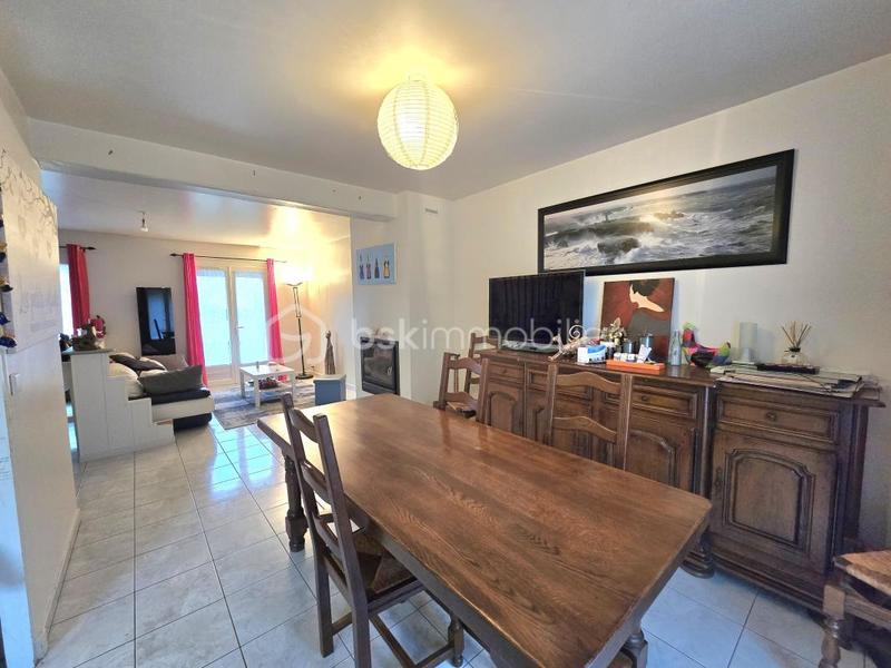 Maison - 90 m² - 4 pièces