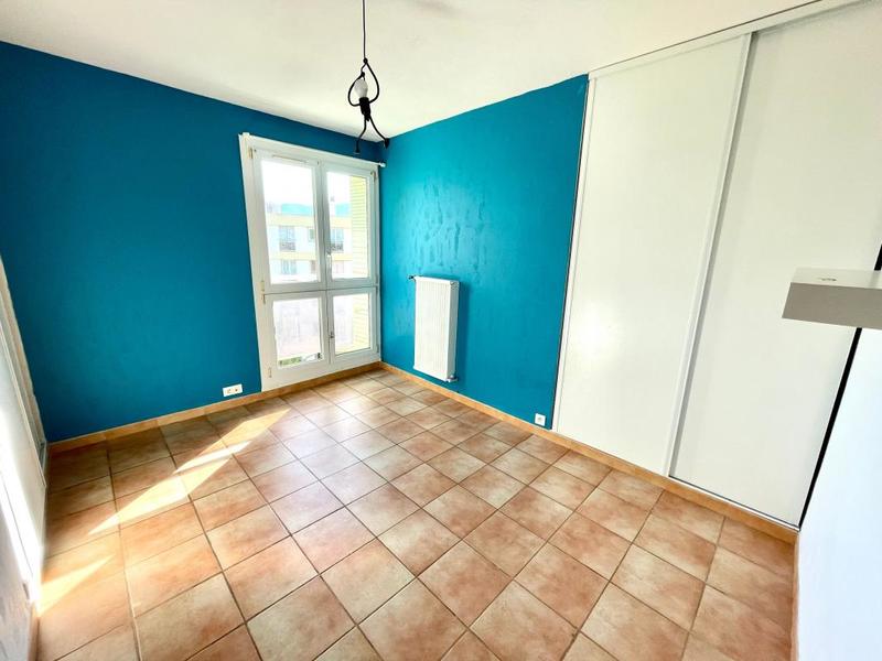 Appartement - 77 m² - 5 pièces