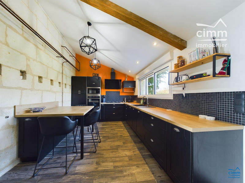 Maison - 137 m² - 5 pièces