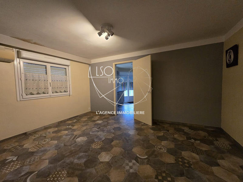 Maison traditionnelle - 185 m² - 6 pièces