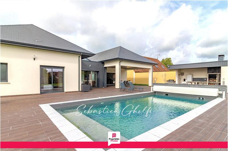 Maison - 207 m² - 7 pièces