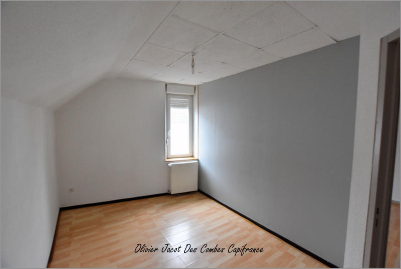 Immeuble - 121 m² - 7 pièces