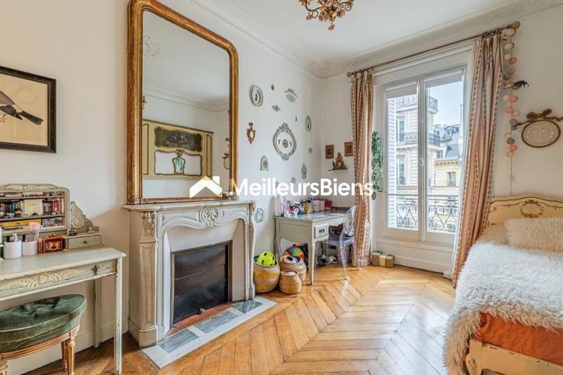 Appartement - 111 m² - 5 pièces