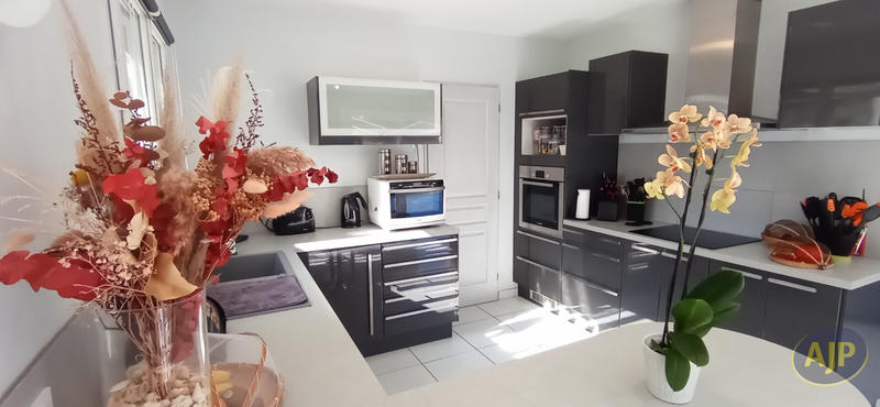 Maison - 83 m² - 3 pièces