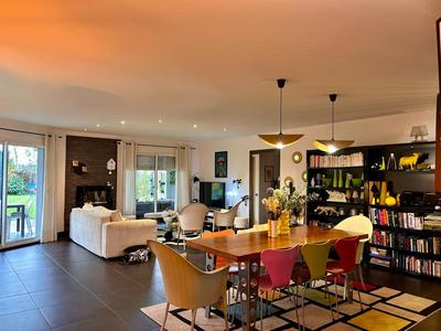 Maison - 117 m² - 4 pièces