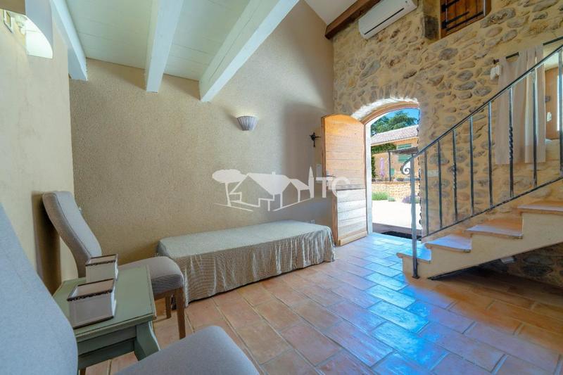 Propriété - 537 m² - 12 pièces