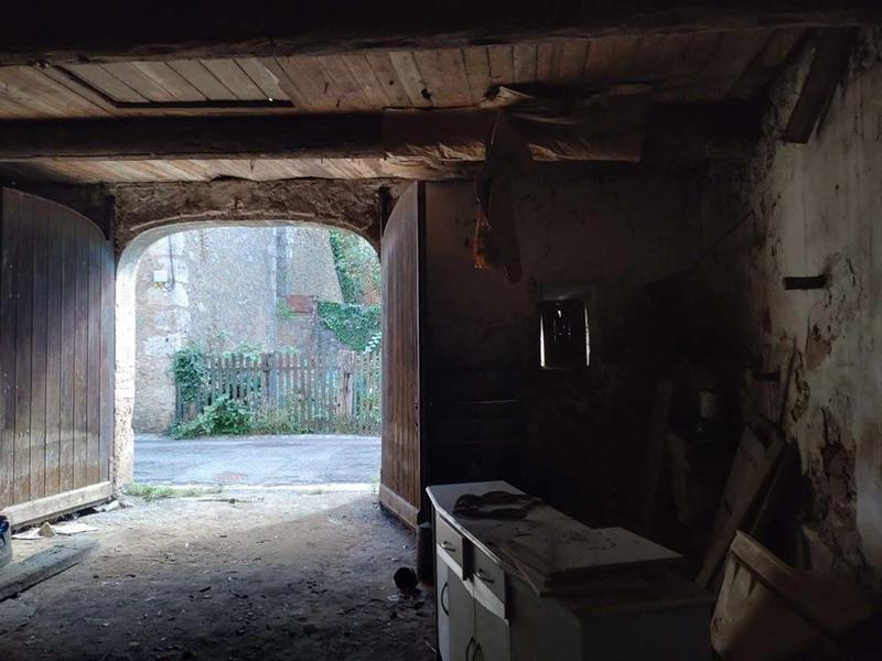 Parking / Garage - 180 m²