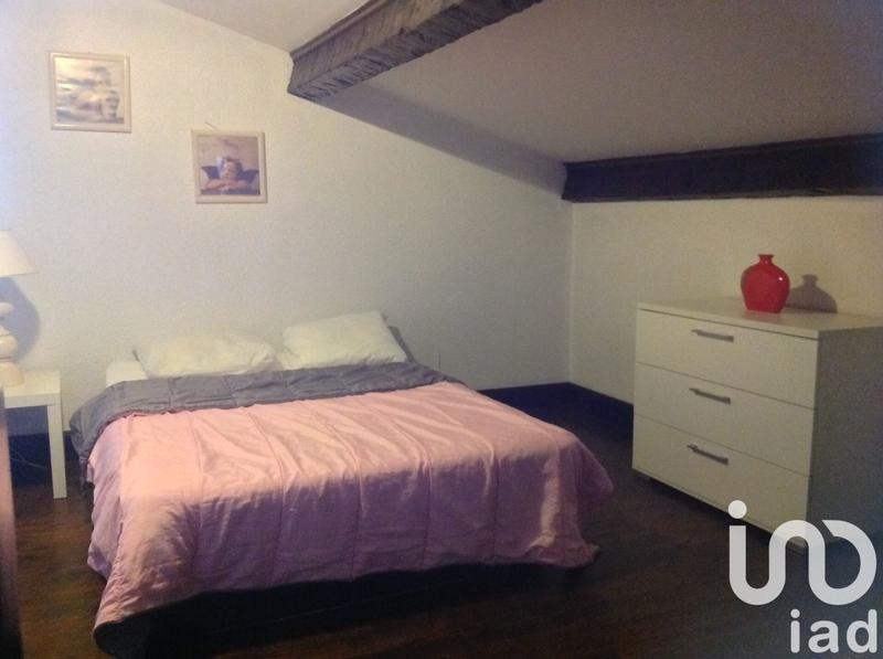 Maison - 330 m² - 8 pièces