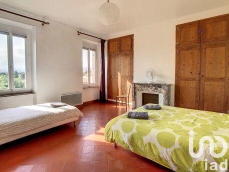 Maison - 430 m² - 7 pièces