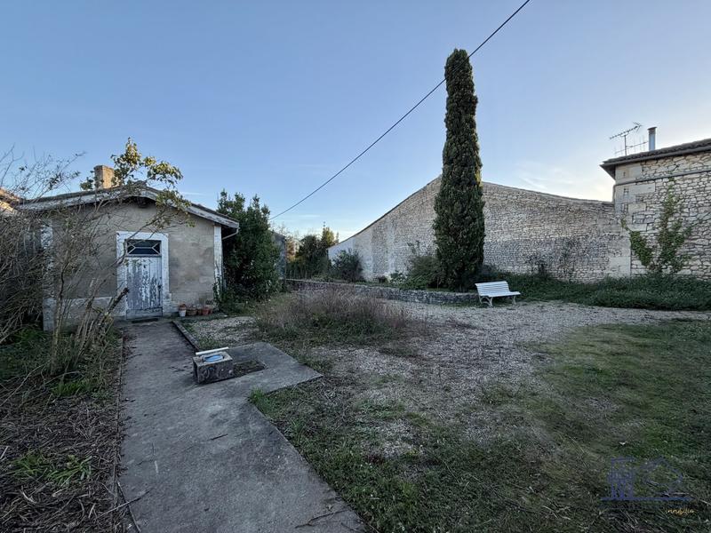 Maison ancienne - 107 m² - 8 pièces