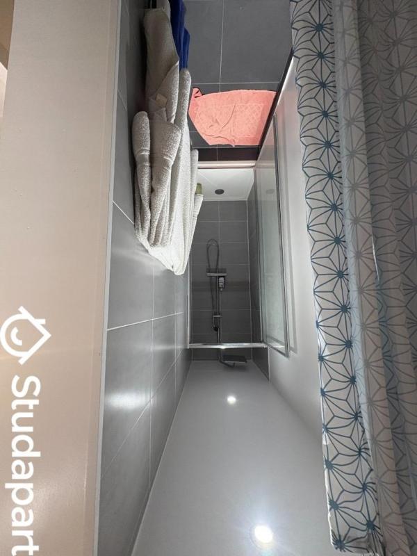 Appartement - 82 m² - 6 pièces