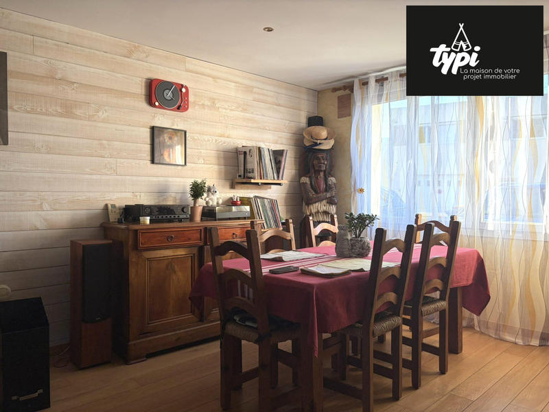 Maison - 148 m² - 8 pièces