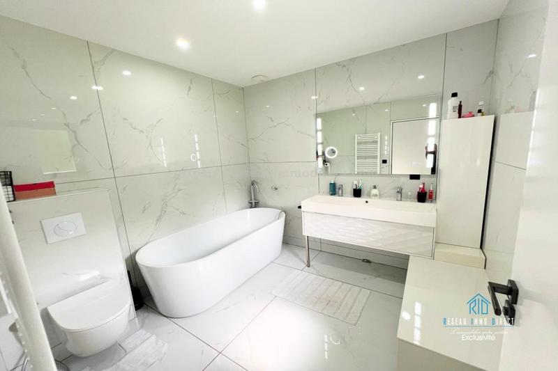 Maison d'architecte - 150 m² - 5 pièces